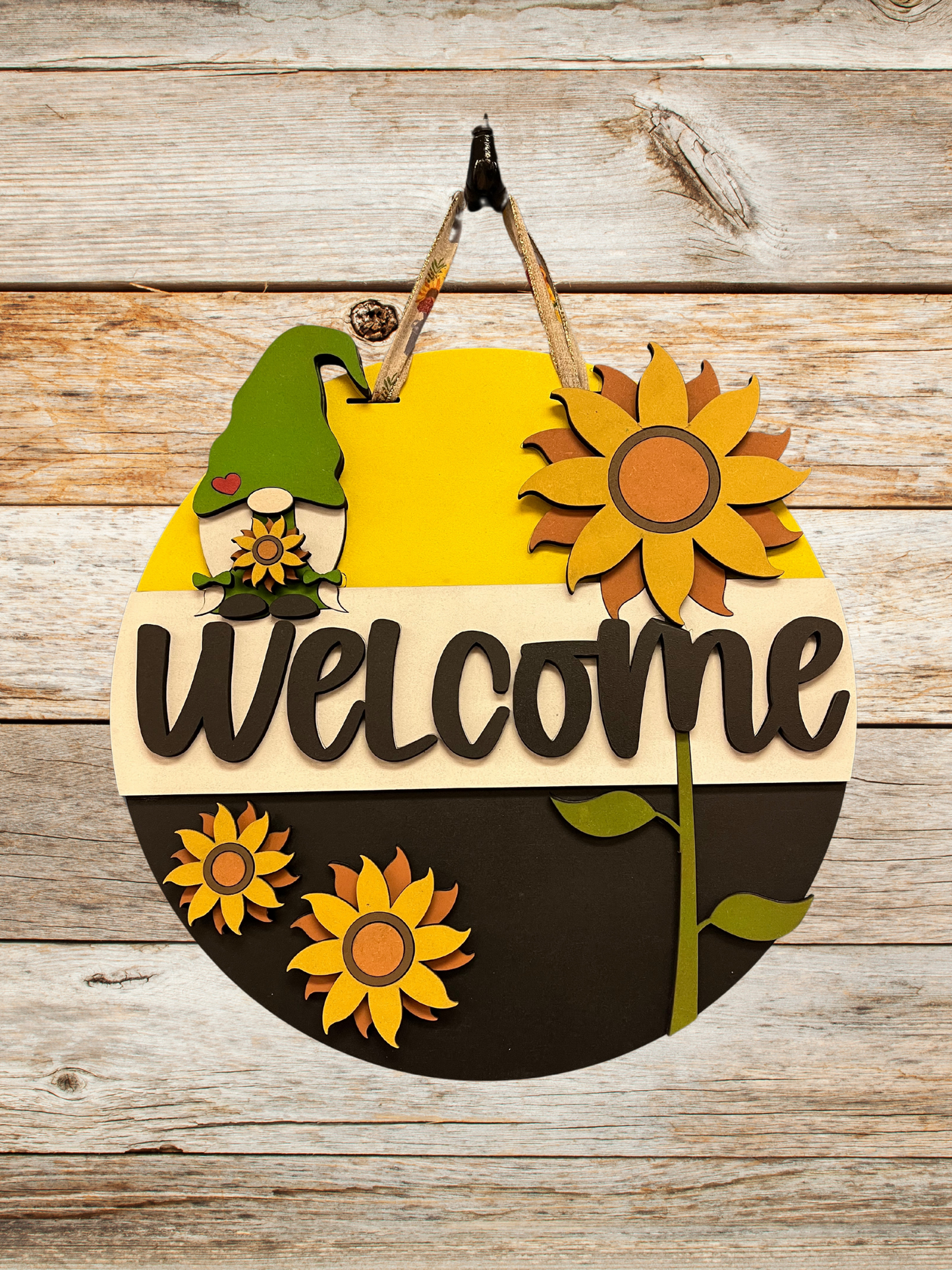 Welcome Gnome Sunflower Door Sign – Handcrafted Whimsical Home & Garden Décor