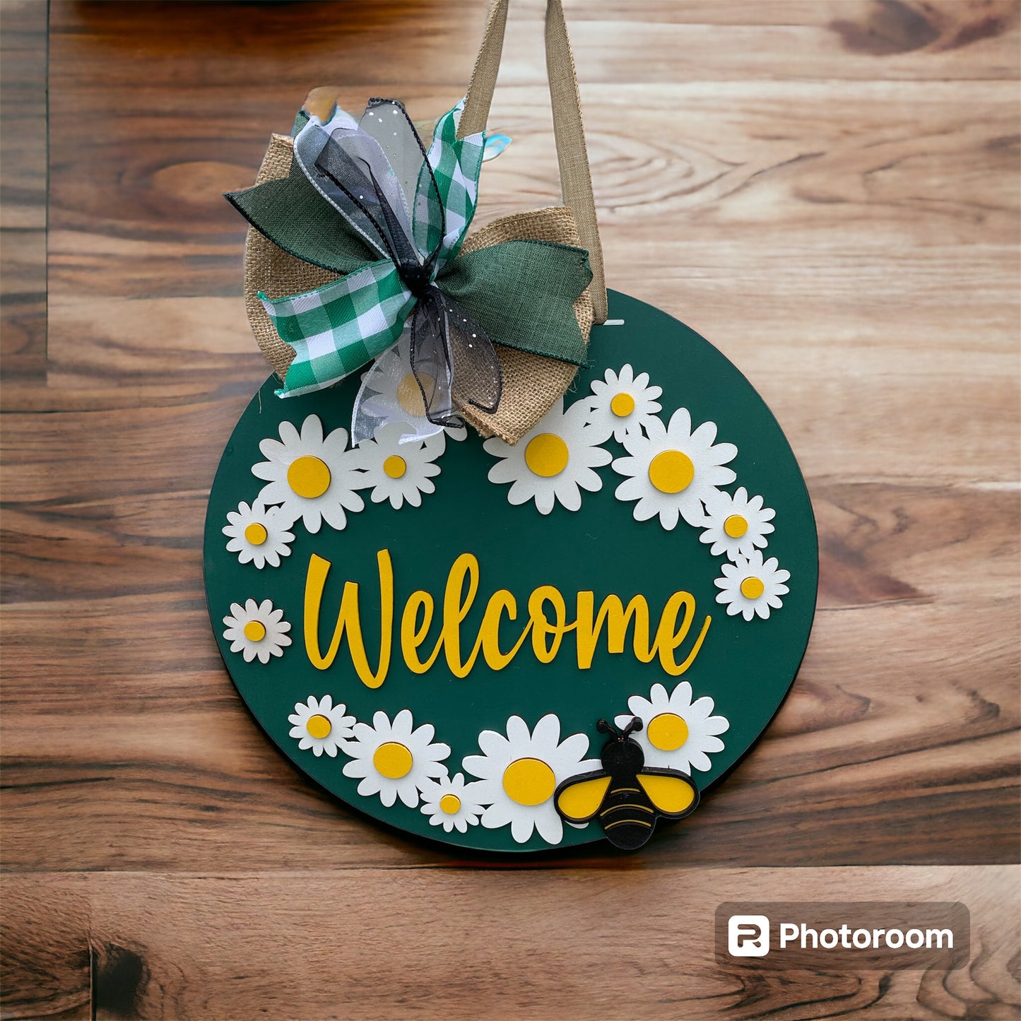 Welcome Daisy Sign